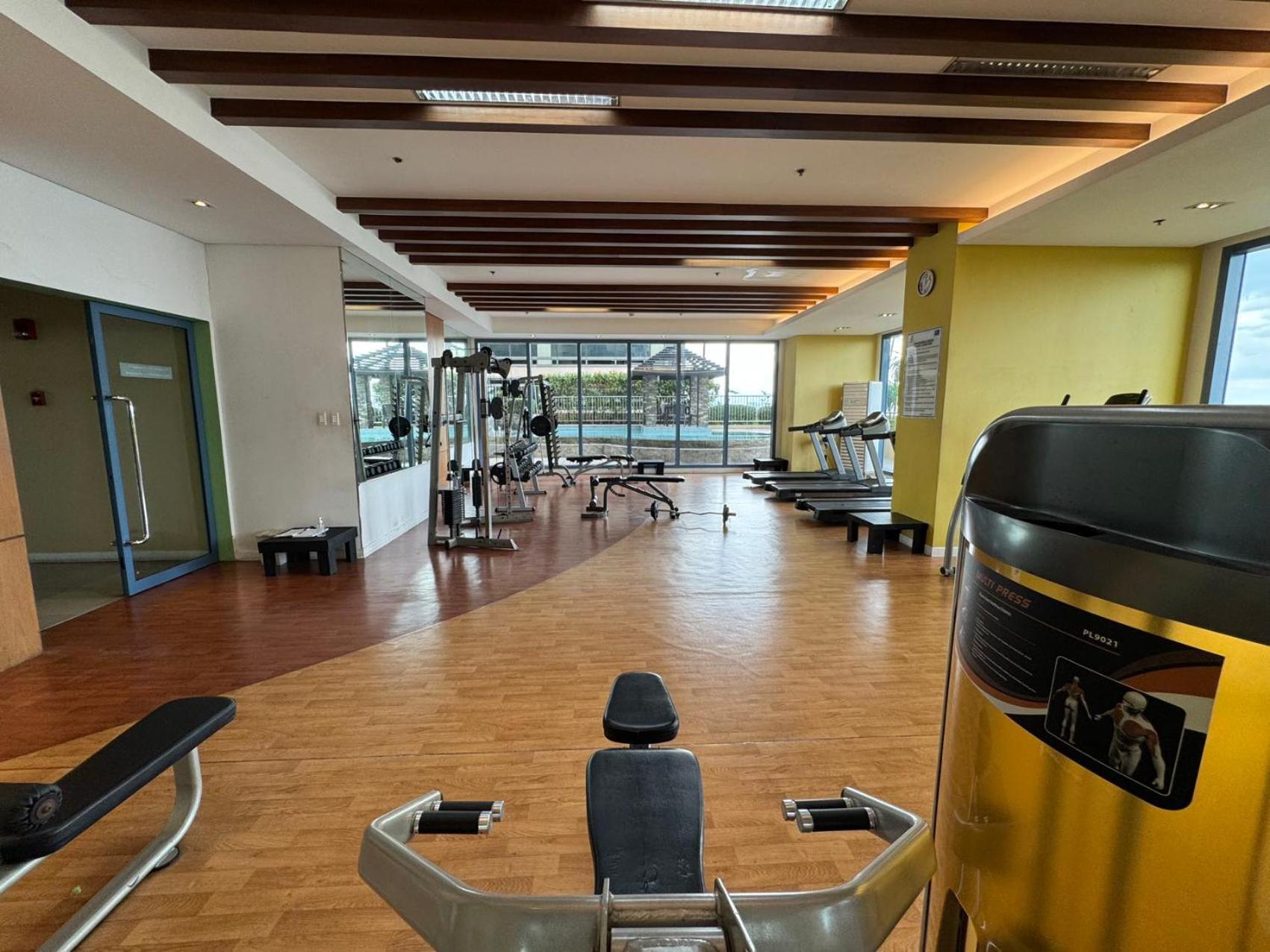 Grand Riviera Suites Manilla Buitenkant foto