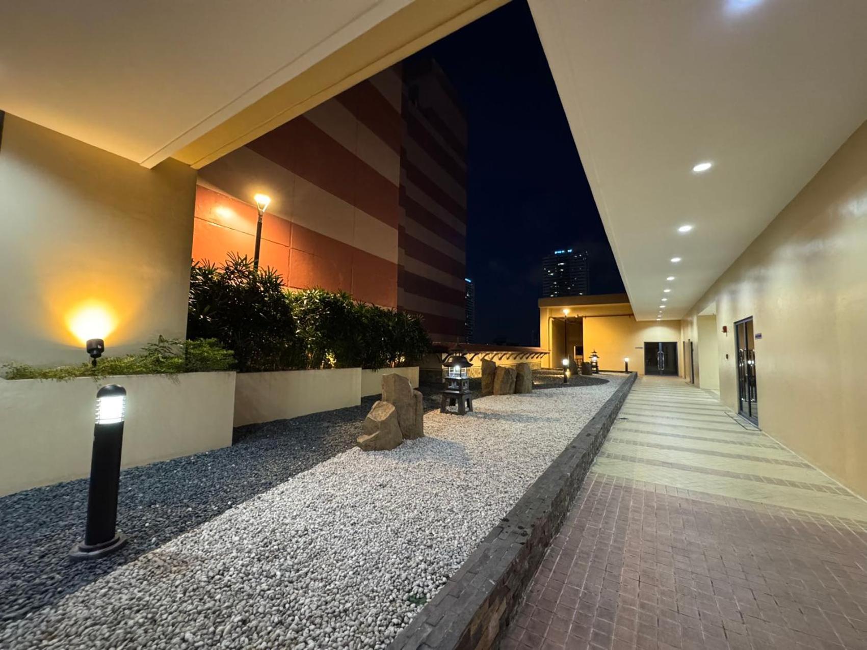 Grand Riviera Suites Manilla Buitenkant foto