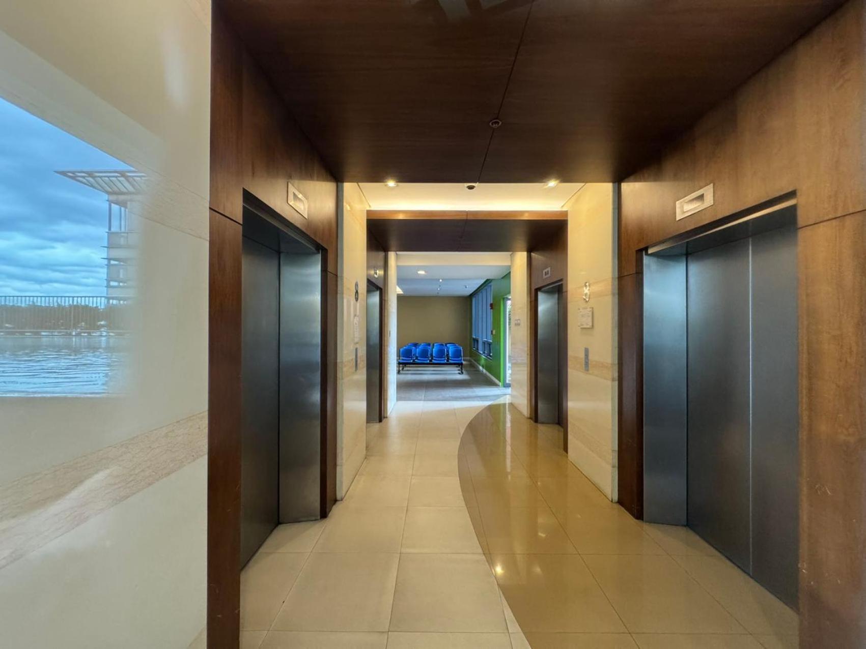 Grand Riviera Suites Manilla Buitenkant foto